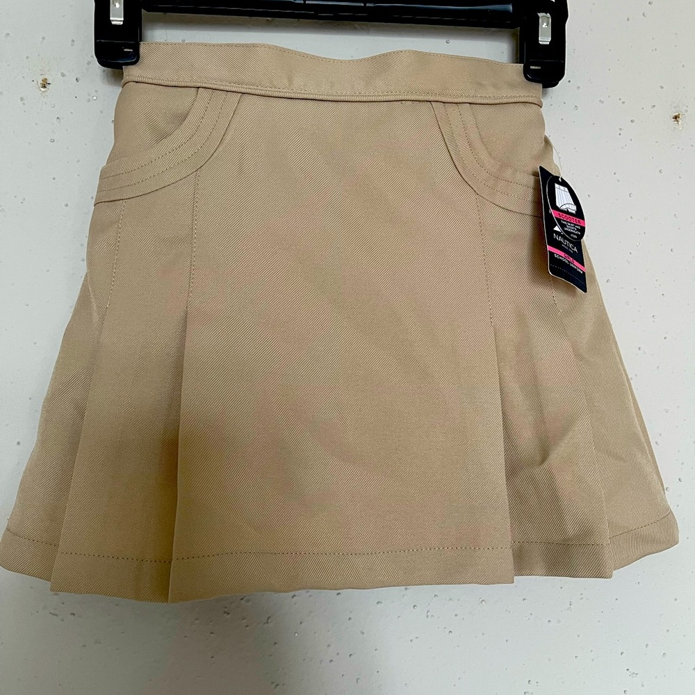 NWT Nautica girls size 6x reg Skirt / shorts under Khaki